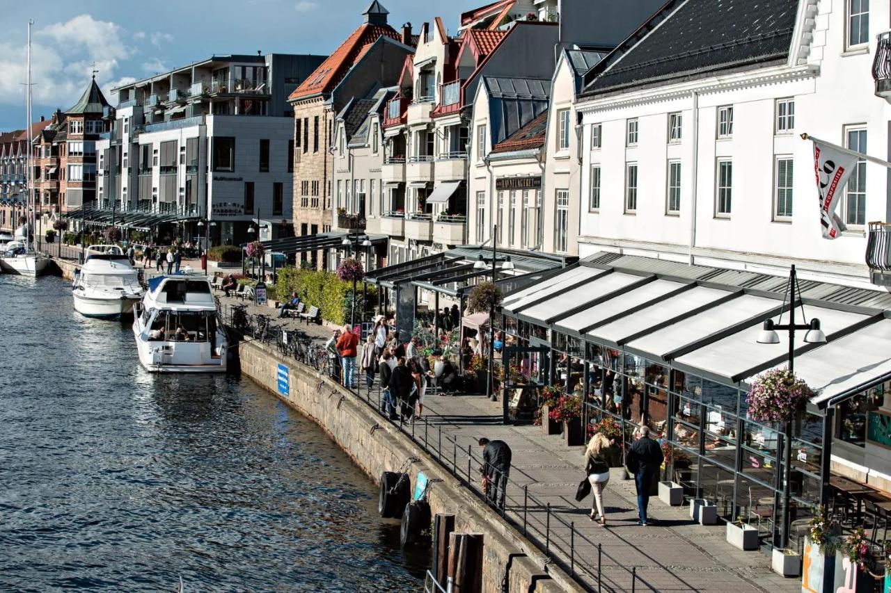 Moderne Leilighet Midt I Sentrum Av Fredrikstad Exterior foto